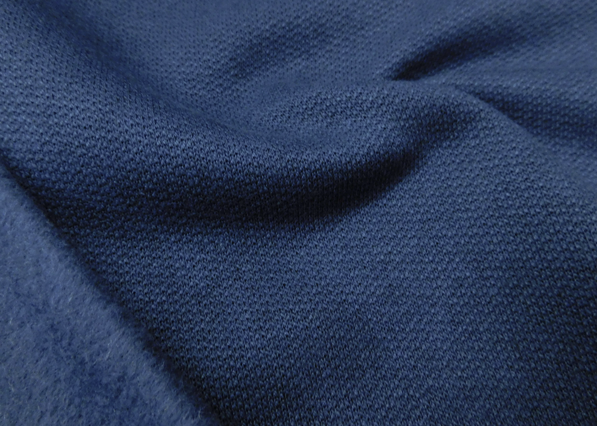 Kaşmir Kumaş: Lüks Dokunun Sırları ve Güncel Moda Kullanımı